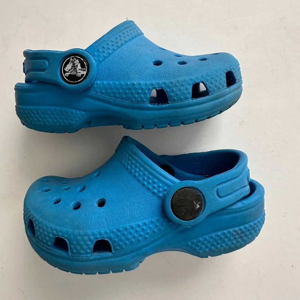 Crocs Toddler Kid's Size 5 Bright blue